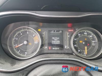 Zdjęcie 9 z 13 samochodu: 2021 JEEP CHEROKEE LATITUDE VIN:1C4PJLCB6MD164118 - miniatura