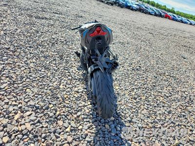 Czwarte zdjęcie samochodu z boku: 2025 KAWASAKI ZX636 K VIN:JKBZXJJ10SA021093 - miniatura