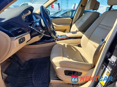 Zdjęcie 7 z 12 samochodu: 2012 BMW X5 XDRIVE35I VIN:5UXZV4C5XCL988851 - miniatura