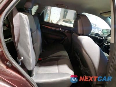 Zdjęcie 11 z 13 samochodu: 2011 KIA SORENTO LX VIN:5XYKT4A13BG117969 - miniatura