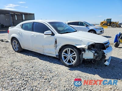 Czwarte zdjęcie samochodu z boku: 2011 DODGE AVENGER MAINSTREET VIN:1B3BD1FG8BN515035 - miniatura