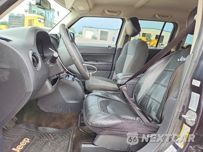Zdjęcie 7 z 12 samochodu: 2016 JEEP PATRIOT SPORT VIN:1C4NJPBB4GD561623 - miniatura