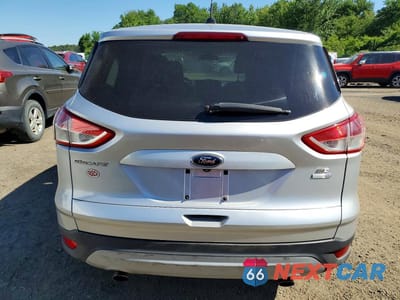 Zdjęcie 6 z 13 samochodu: 2015 FORD ESCAPE SE VIN:1FMCU9GX4FUB35777 - miniatura