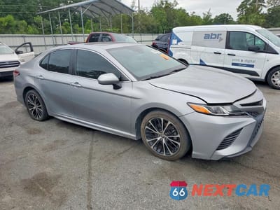 Czwarte zdjęcie samochodu z boku: 2019 TOYOTA CAMRY SE VIN:4T1B11HK0KU240156 - miniatura