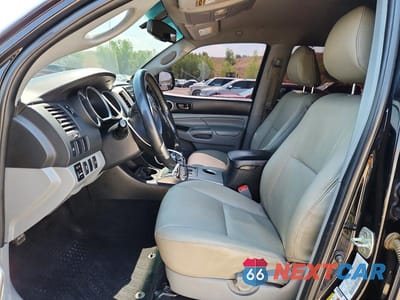 Zdjęcie 7 z 12 samochodu: 2013 TOYOTA TACOMA DOUBLE CAB VIN:3TMLU4EN8DM109953 - miniatura