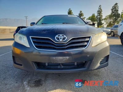 Piąte zdjęcie samochodu w środku: 2011 TOYOTA CAMRY LE VIN:4T4BF3EK5BR180642 - miniatura
