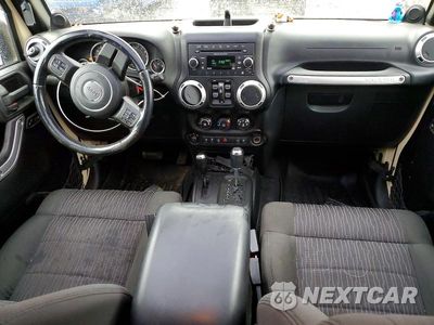 Zdjęcie 8 z 12 samochodu: 2011 JEEP WRANGLER UNLIMITED SAHARA VIN:1J4HA5H15BL627167 - miniatura
