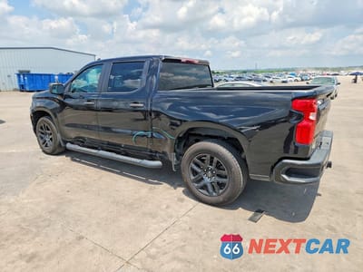 Drugie zdjęcie samochodu z przodu: 2022 CHEVROLET SILVERADO LTD C1500 CUSTOM VIN:1GCPWBEK8NZ175909 - miniatura