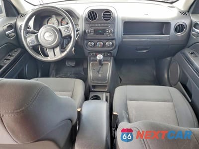 Zdjęcie 8 z 12 samochodu: 2011 JEEP PATRIOT SPORT VIN:1J4NT1GB4BD110274 - miniatura