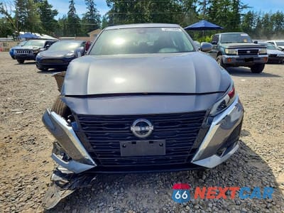 Piąte zdjęcie samochodu w środku: 2023 NISSAN ALTIMA SV VIN:1N4BL4DW5PN337076 - miniatura