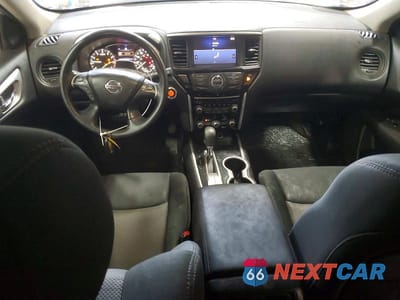Zdjęcie 8 z 13 samochodu: 2017 NISSAN PATHFINDER S VIN:5N1DR2MNXHC606162 - miniatura