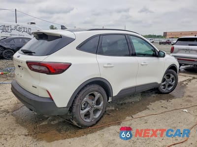 Trzecie zdjęcie samochodu z tyłu: 2025 FORD ESCAPE ST LINE SELECT VIN:1FMCU9NZ1SUB12519 - miniatura