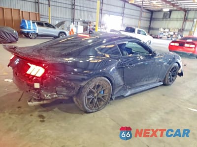Trzecie zdjęcie samochodu z tyłu: 2024 FORD MUSTANG GT VIN:1FA6P8CF9R5416641 - miniatura