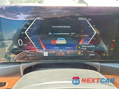 Zdjęcie 9 z 12 samochodu: 2023 BMW I4 EDRIVE 35 VIN:WBY43AW05PFP98796 - miniatura