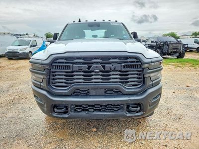 Piąte zdjęcie samochodu w środku: 2026 RAM 3500 TRADESMAN VIN:3C7WRTCL9TG155866 - miniatura