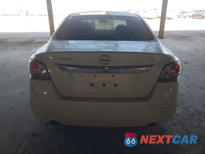 Zdjęcie 6 z 12 samochodu: 2015 NISSAN ALTIMA 2.5 S VIN:1N4AL3AP8FN346081 - miniatura
