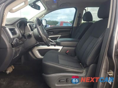 Zdjęcie 7 z 12 samochodu: 2019 NISSAN TITAN XD SV VIN:1N6BA1F48KN506829 - miniatura
