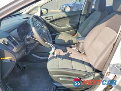 Zdjęcie 7 z 12 samochodu: 2015 KIA FORTE LX VIN:KNAFX4A62F5340498 - miniatura