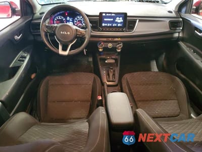 Zdjęcie 8 z 12 samochodu: 2022 KIA RIO S VIN:3KPA24AD6NE432579 - miniatura