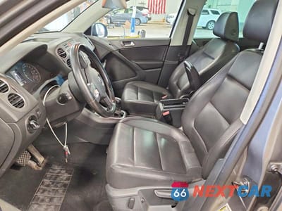 Zdjęcie 7 z 12 samochodu: 2011 VOLKSWAGEN TIGUAN S VIN:WVGBV7AX8BW532526 - miniatura