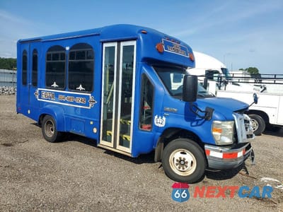 2015 FORD E350 SHUTTLE BUS 1FDEE3FL1FDA27862 - główne zdjęcie licytacji z USA - miniatura