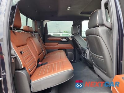 Zdjęcie 10 z 13 samochodu: 2025 GMC SIERRA K1500 DENALI ULTIMATE VIN:1GTUUHEL5SZ142463 - miniatura