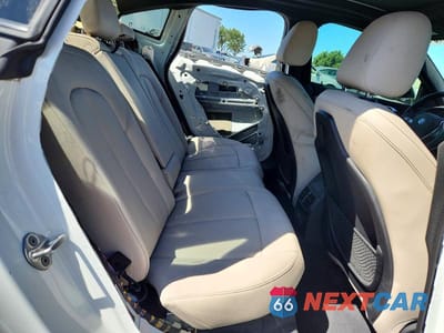 Zdjęcie 10 z 13 samochodu: 2021 BMW 228XI VIN:WBA73AK00M7G52204 - miniatura