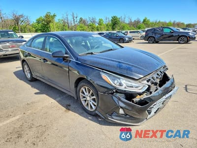 Czwarte zdjęcie samochodu z boku: 2019 HYUNDAI SONATA SE VIN:5NPE24AF3KH813834 - miniatura