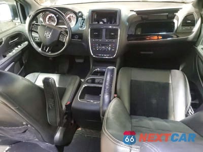 Zdjęcie 8 z 13 samochodu: 2016 DODGE GRAND CARAVAN SXT VIN:2C4RDGCG1GR358124 - miniatura