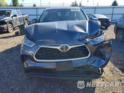 Piąte zdjęcie samochodu w środku: 2020 TOYOTA HIGHLANDER L VIN:5TDCZRAH0LS006782 - miniatura
