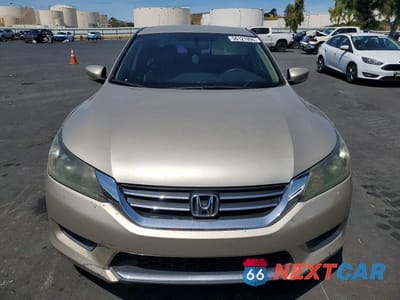 Piąte zdjęcie samochodu w środku: 2015 HONDA ACCORD LX VIN:1HGCR2F33FA174360 - miniatura