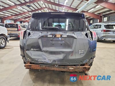 Zdjęcie 6 z 13 samochodu: 2016 TOYOTA RAV4 XLE VIN:JTMRFREV1GD190344 - miniatura