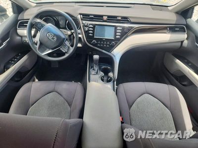 Zdjęcie 8 z 13 samochodu: 2020 TOYOTA CAMRY LE VIN:4T1C11AK6LU872255 - miniatura
