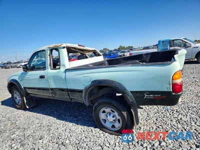 Drugie zdjęcie samochodu z przodu: 2001 TOYOTA TACOMA XTRACAB PRERUNNER VIN:5TESM92N01Z846186 - miniatura