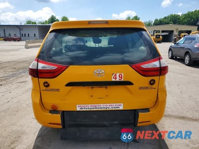 Zdjęcie 6 z 14 samochodu: 2017 TOYOTA SIENNA L 7-PASSENGER VIN:5TDZZ3DC3HS844531 - miniatura