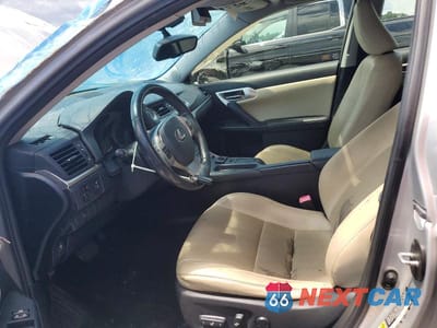 Zdjęcie 7 z 12 samochodu: 2011 LEXUS CT 200 VIN:JTHKD5BH9B2038569 - miniatura