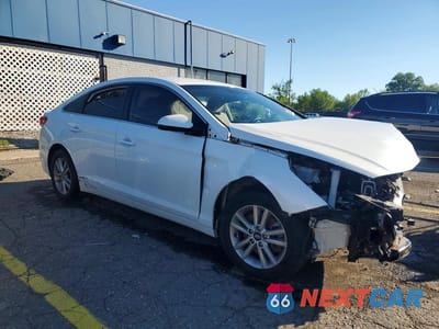 Czwarte zdjęcie samochodu z boku: 2017 HYUNDAI SONATA SE VIN:5NPE24AF2HH581140 - miniatura
