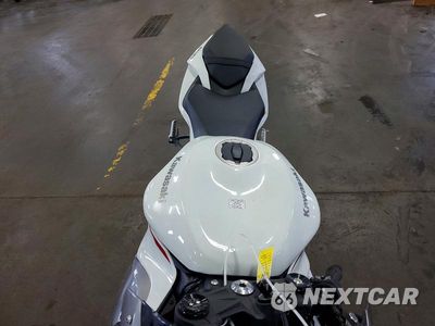Piąte zdjęcie samochodu w środku: 2025 KAWASAKI ZX636 K VIN:JKBZXJJ10SA023457 - miniatura