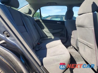 Zdjęcie 10 z 12 samochodu: 2003 HONDA ACCORD LX VIN:1HGCM56393A117172 - miniatura