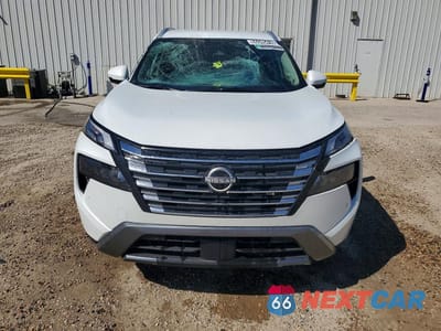 Piąte zdjęcie samochodu w środku: 2026 NISSAN ROGUE SL AWD VIN:5N1BT3CBXTC696718 - miniatura