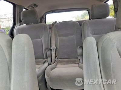 Zdjęcie 10 z 13 samochodu: 2005 TOYOTA SIENNA CE 7 PASSENGER VIN:5TDZA23C15S362168 - miniatura