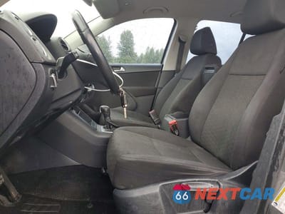 Zdjęcie 7 z 13 samochodu: 2013 VOLKSWAGEN TIGUAN S VIN:WVGBV3AX5DW584594 - miniatura