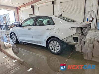 Drugie zdjęcie samochodu z przodu: 2020 KIA RIO S VIN:3KPA24AD8LE356392 - miniatura