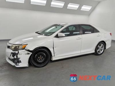2013 TOYOTA CAMRY SE 4T1BF1FK6DU245448 - główne zdjęcie licytacji z USA - miniatura