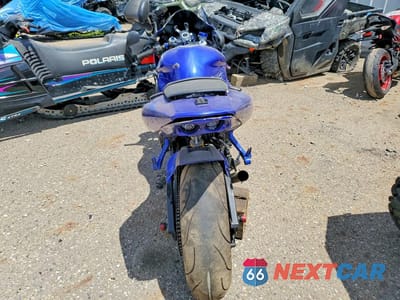 Czwarte zdjęcie samochodu z boku: 2000 YAMAHA YZFR1 VIN:JYARN05E9YA003977 - miniatura