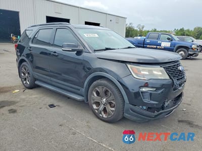 Czwarte zdjęcie samochodu z boku: 2018 FORD EXPLORER SPORT VIN:1FM5K8GT7JGB85151 - miniatura