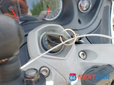 Zdjęcie 8 z 9 samochodu: 2011 CAN-AM SPYDER ROADSTER RT-LTD VIN:2BXJBDC10BV001739 - miniatura