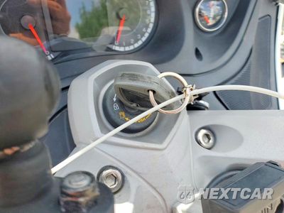 Zdjęcie 8 z 9 samochodu: 2011 CAN-AM SPYDER ROADSTER RT-LTD VIN:2BXJBDC10BV001739 - miniatura