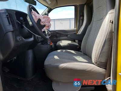Zdjęcie 7 z 12 samochodu: 2024 CHEVROLET EXPRESS G2500 VIN:1GCWGAFP4R1182020 - miniatura