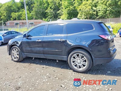 Drugie zdjęcie samochodu z przodu: 2013 CHEVROLET TRAVERSE LT VIN:1GNKRGKD9DJ269337 - miniatura